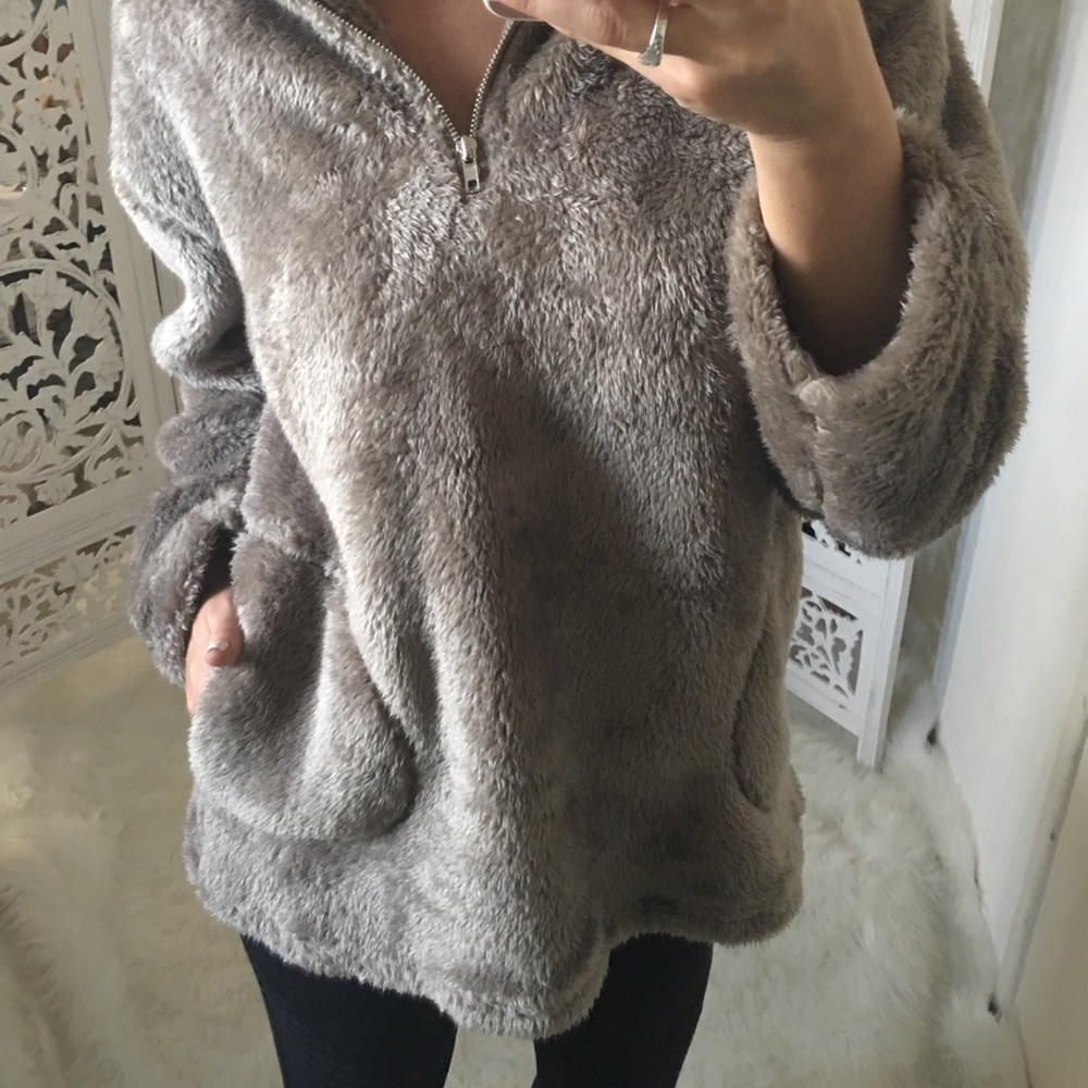 Plush Faux Fur Pullover - Picture 2 of 9